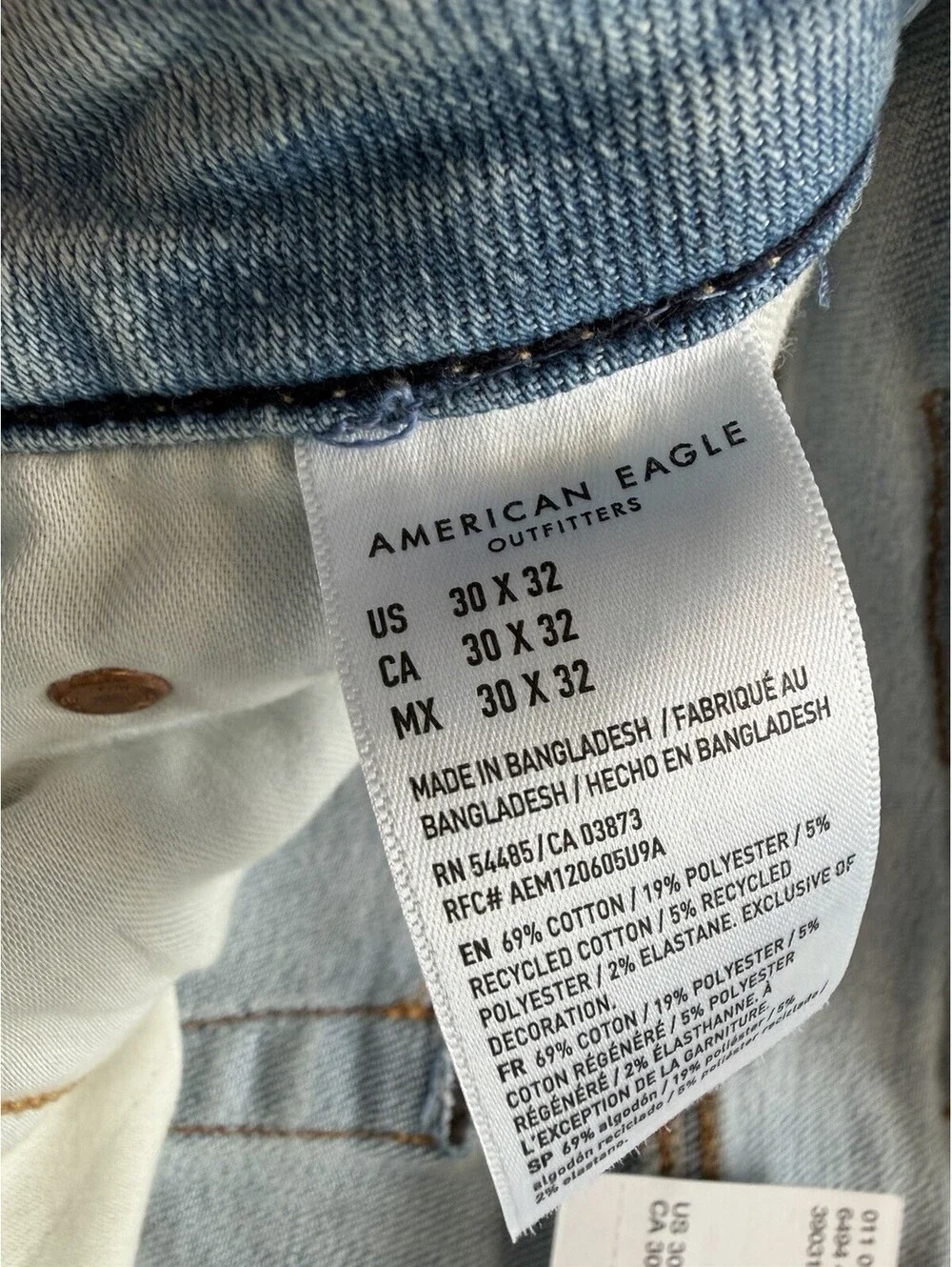 New with tags American Eagle 30x32 slim straight leg jean Airflex+ Stretch Soft